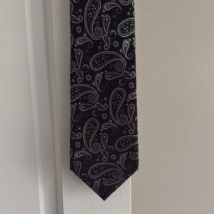 Elegant Paisley Men's Tie